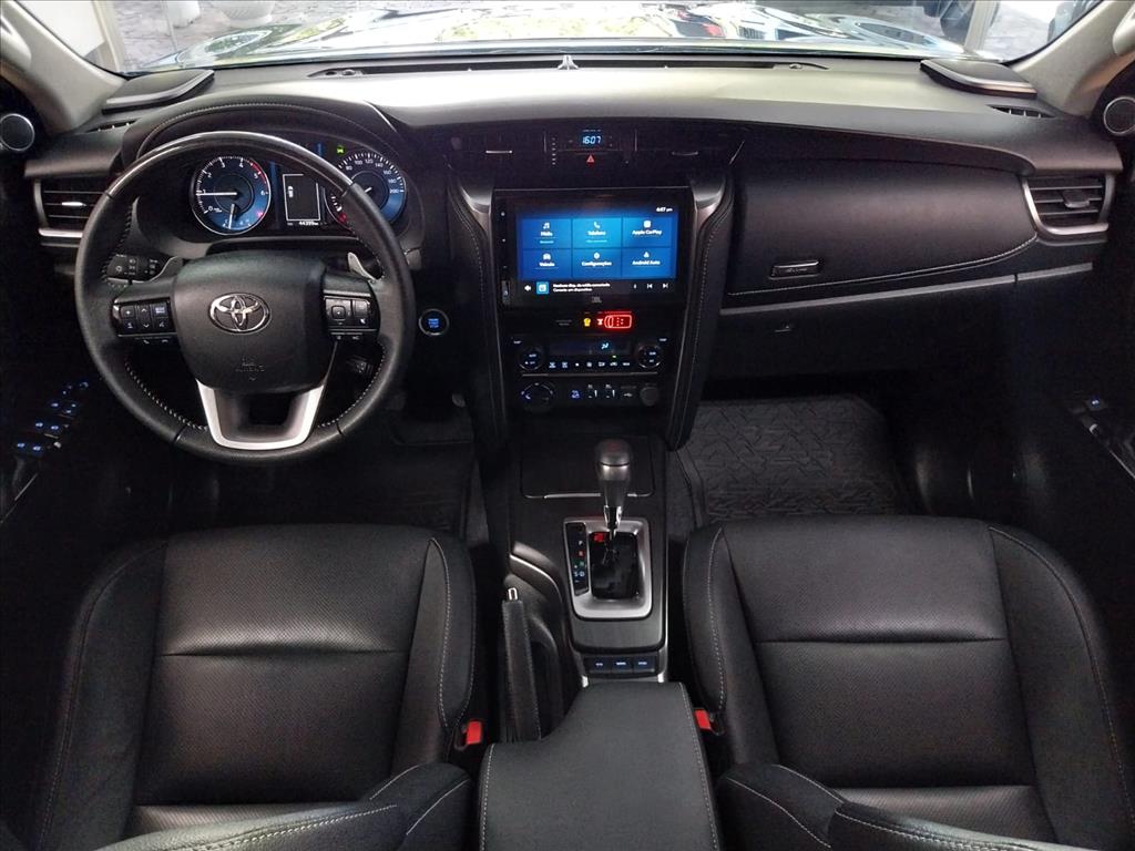 HILUX SW4 2.8 D-4D TURBO DIESEL SRX PLATINUM 7L 4X4 AUTOMÁTICO8