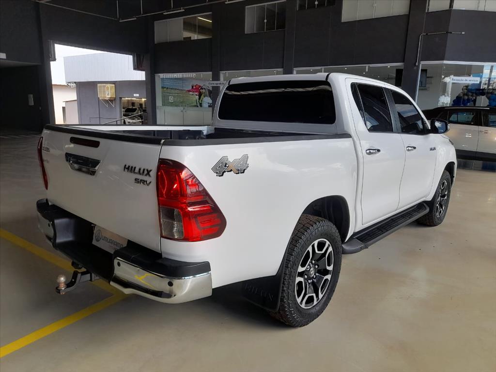 HILUX 2.8 D-4D TURBO DIESEL CD SRV 4X4 AUTOMÁTICO