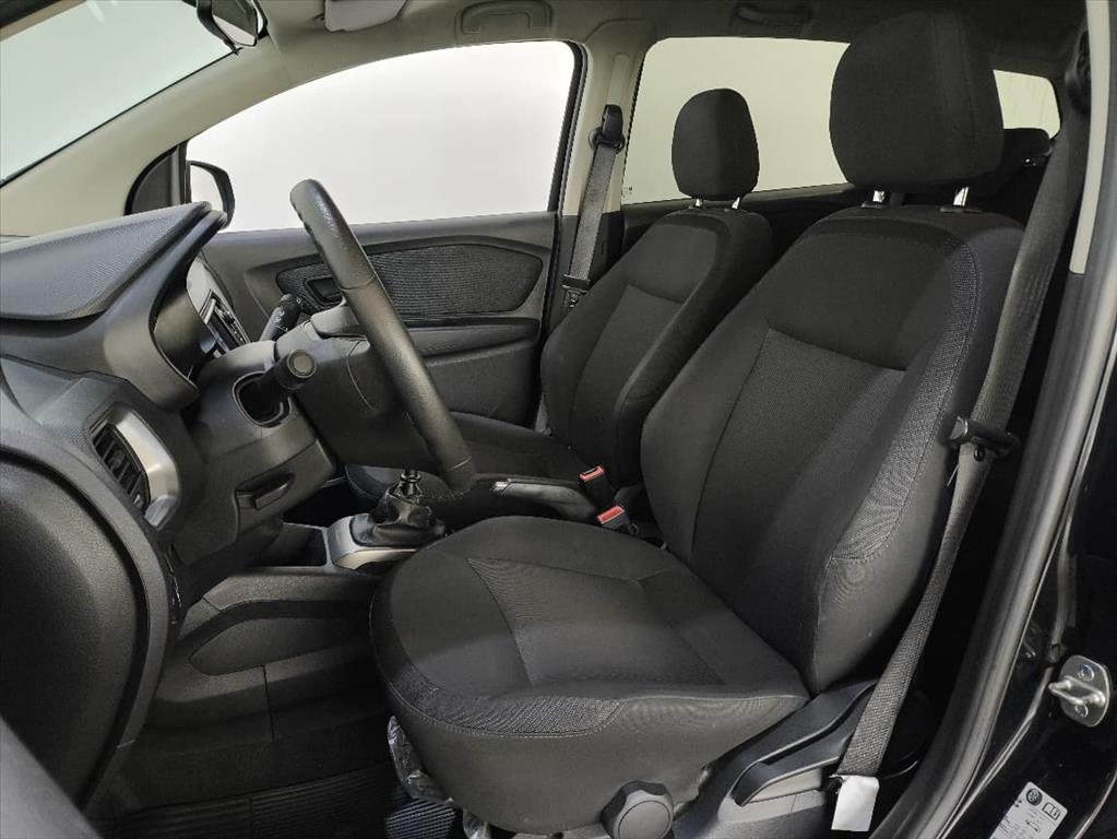 SPIN 1.8 LT 8V FLEX 4P MANUAL11