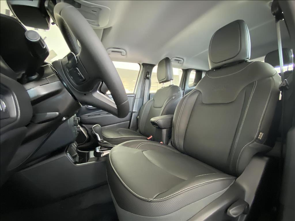 RENEGADE 1.3 T270 TURBO FLEX LONGITUDE AT67