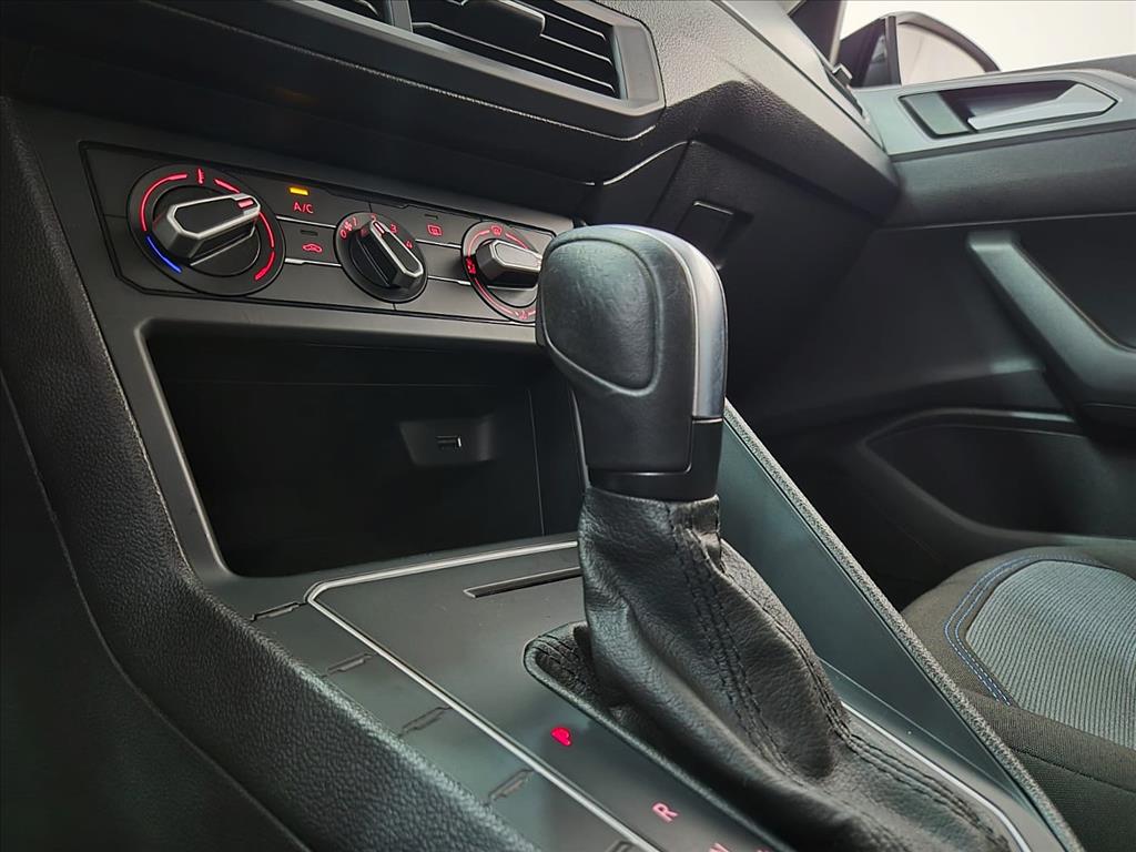 Volkswagen-NIVUS-1.0 200 TSI TOTAL FLEX COMFORTLINE AUTOMÁTICO