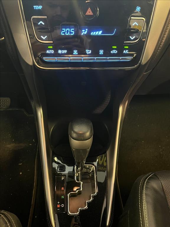 YARIS 1.5 16V FLEX XLS CONNECT MULTIDRIVE7