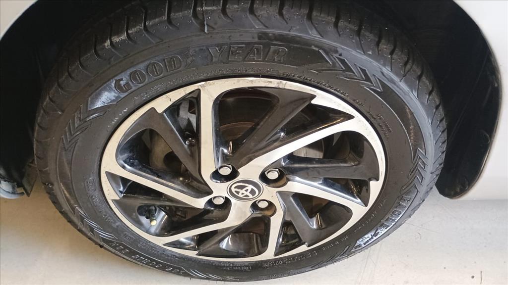 YARIS 1.5 16V FLEX SEDAN XLS MULTIDRIVE9