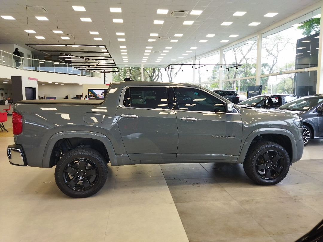 RAMPAGE 2.0 TURBO DIESEL LARAMIE 4X4 AUTOMÁTICO4