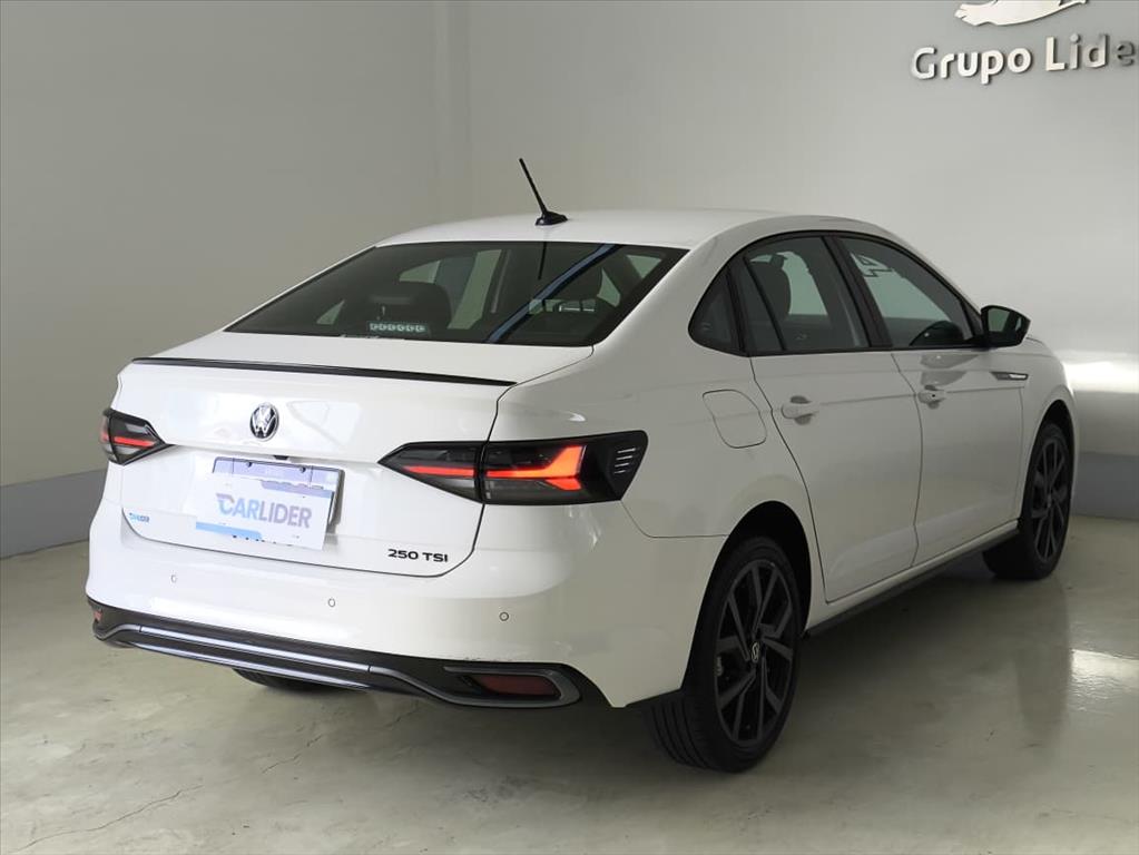 VIRTUS 1.4 250 TSI EXCLUSIVE AUTOMÁTICO11