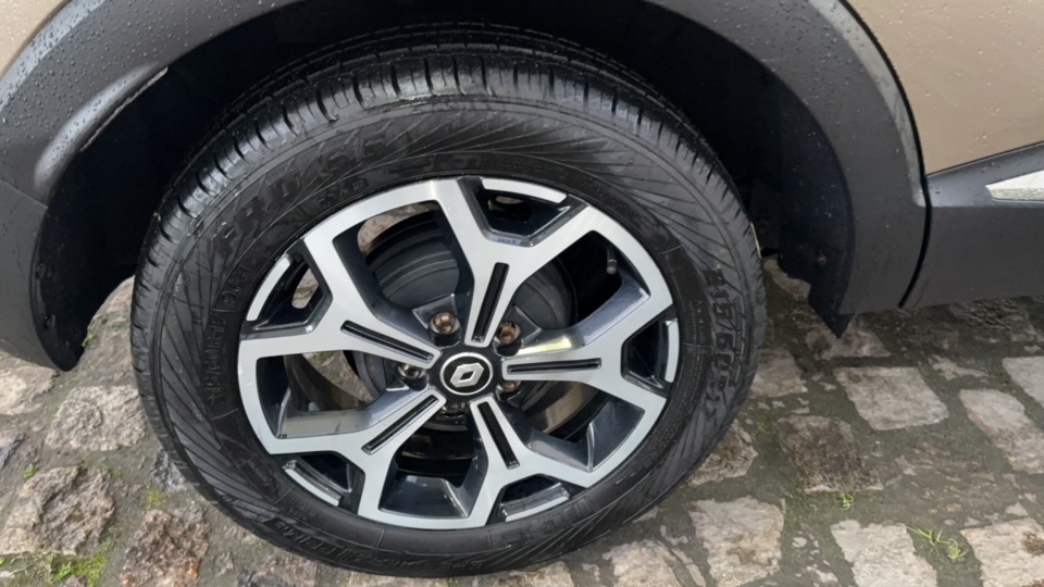Renault-CAPTUR-1.3 TCE FLEX ICONIC X-TRONIC
