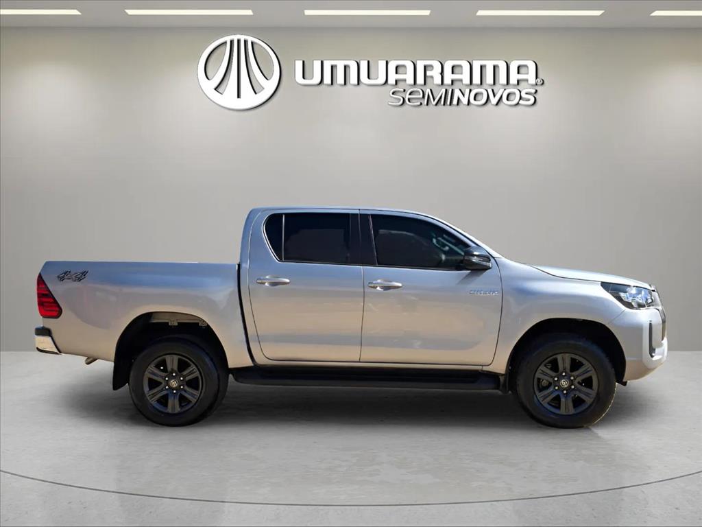 HILUX 2.8 D-4D TURBO DIESEL CD SR 4X4 AUTOMÁTICO5