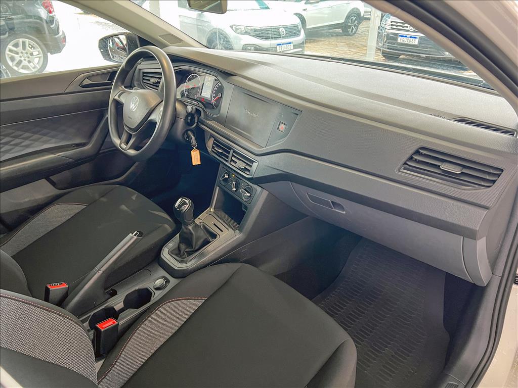 POLO 1.0 MPI ROBUST MANUAL12