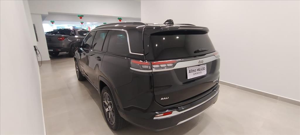 COMMANDER 1.3 T270 TURBO FLEX OVERLAND AT65