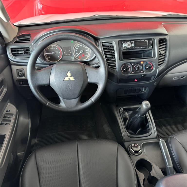 Mitsubishi-L200 TRITON-2.4 16V TURBO DIESEL GL CD 4X4 MANUAL