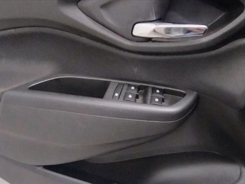 ONIX 1.4 MPFI LTZ 8V FLEX 4P MANUAL12