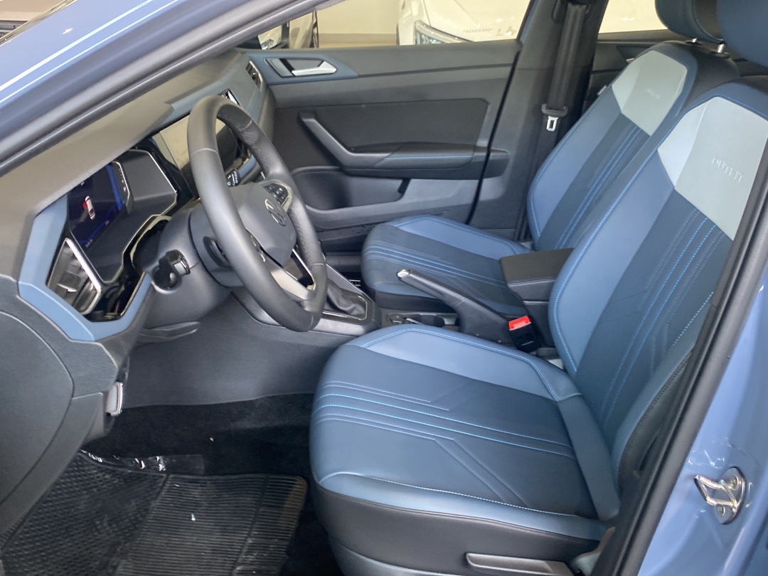 NIVUS 1.0 200 TSI TOTAL FLEX HIGHLINE AUTOMÁTICO9