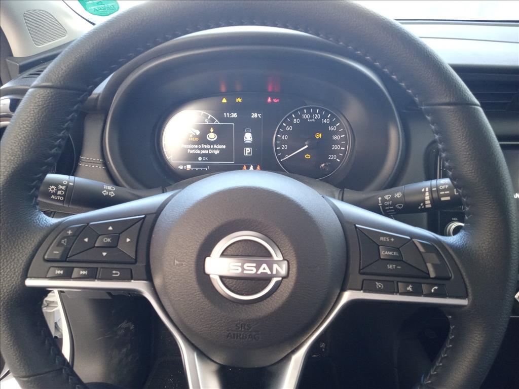 KICKS PLAY 1.6 16V FLEXSTART ADVANCE PLUS XTRONIC