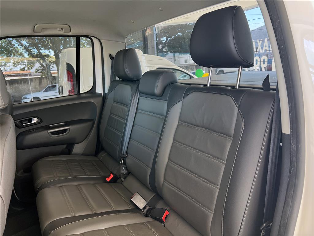 AMAROK 3.0 V6 TDI DIESEL HIGHLINE CD 4MOTION AUTOMÁTICO16