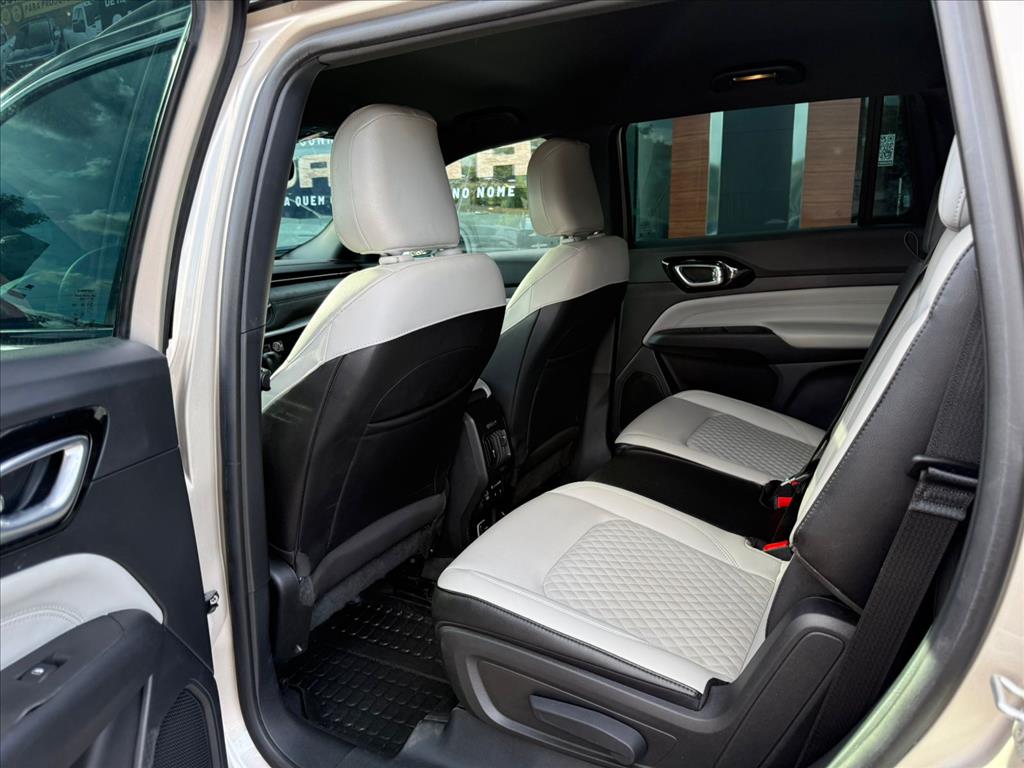 Jeep-COMMANDER-1.3 T270 TURBO FLEX LIMITED AT6