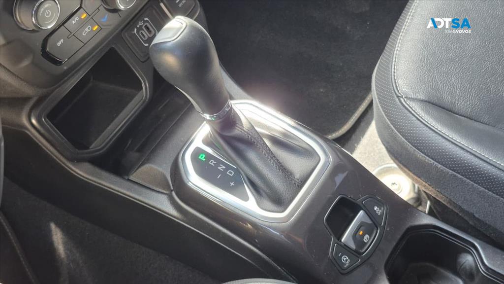 JEEP RENEGADE 1.3 T270 TURBO FLEX LONGITUDE AT6