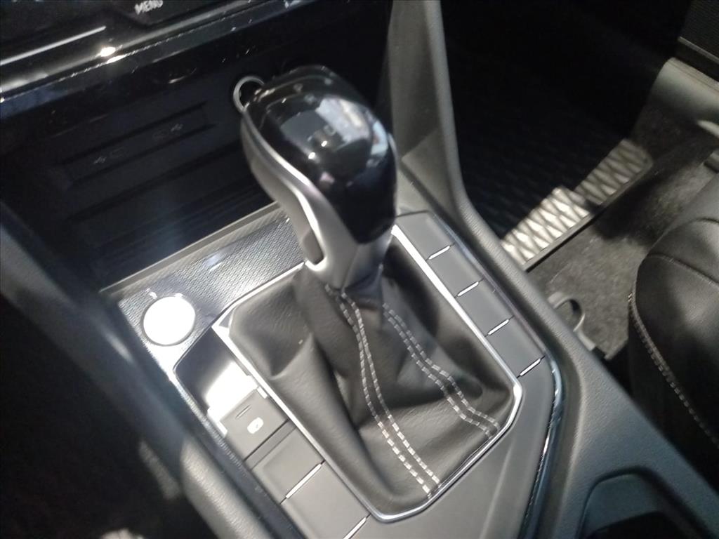 TAOS 1.4 250 TSI TOTAL FLEX HIGHLINE AUTOMÁTICO8