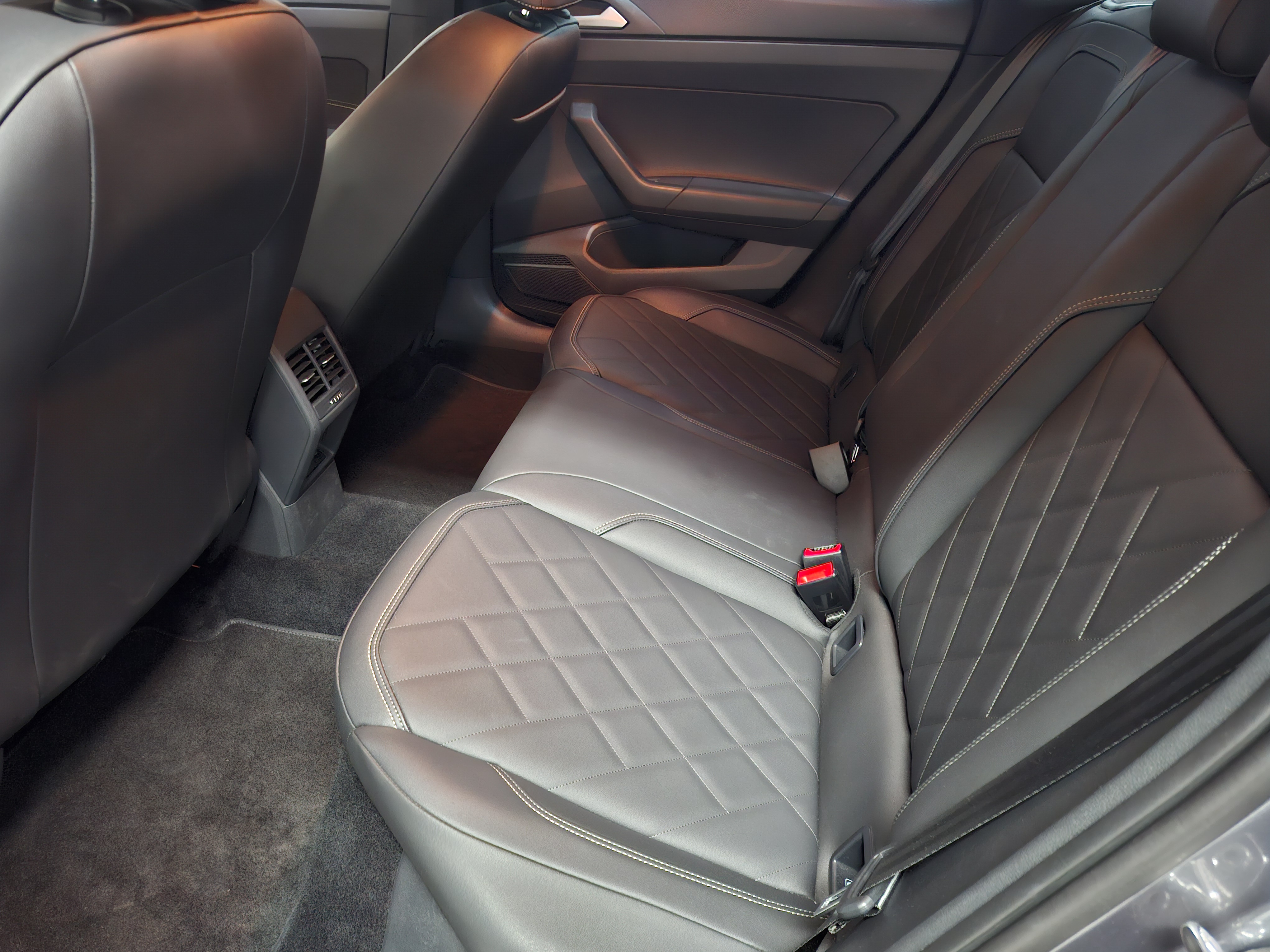 VIRTUS 1.4 250 TSI EXCLUSIVE AUTOMÁTICO9