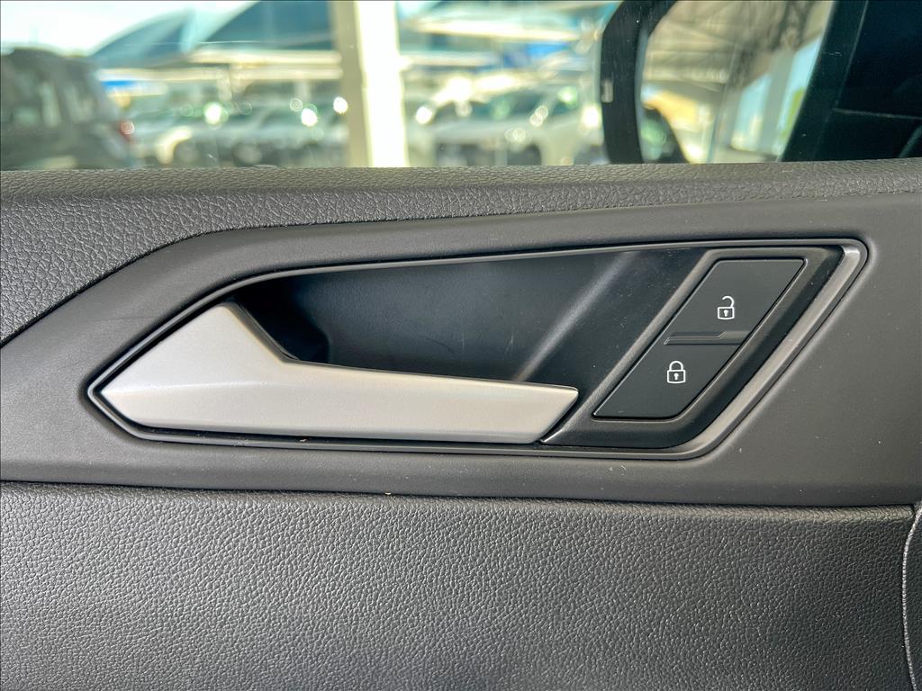 VIRTUS 1.4 250 TSI EXCLUSIVE AUTOMÁTICO16