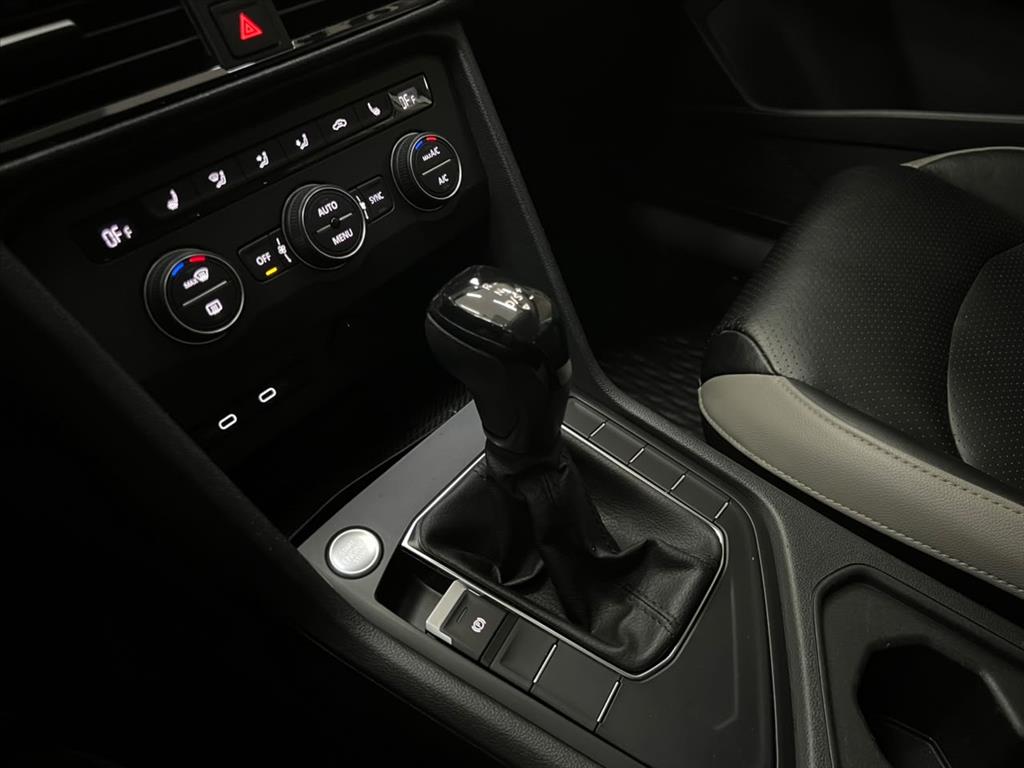 TAOS 1.4 250 TSI TOTAL FLEX HIGHLINE AUTOMÁTICO10