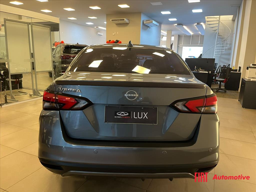 VERSA 1.6 16V FLEX EXCLUSIVE XTRONIC5
