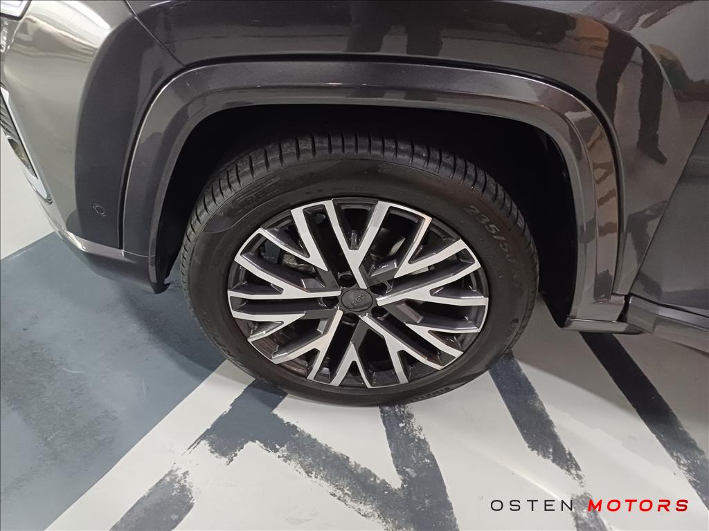 Jeep-COMMANDER-1.3 T270 TURBO FLEX OVERLAND AT6