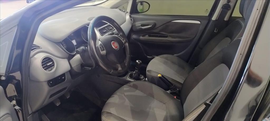 PUNTO 1.4 ATTRACTIVE 8V FLEX 4P MANUAL9
