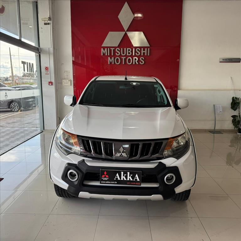 Mitsubishi-L200 TRITON-2.4 16V TURBO DIESEL SPORT GLS CD 4P 4X4 MANUAL