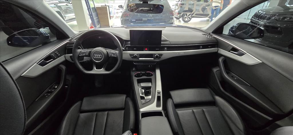A4 2.0 TFSI MHEV S LINE QUATTRO S TRONIC14