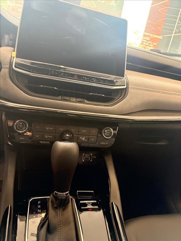 COMMANDER 1.3 T270 TURBO MHEV LIMITED AT614