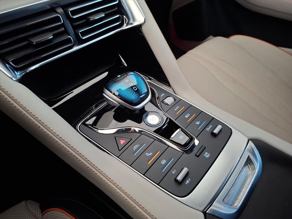 SONG PLUS 1.5 DM-I HÍBRIDO AUTOMÁTICO11