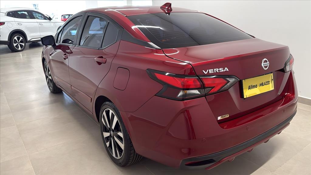 VERSA 1.6 16V FLEX EXCLUSIVE XTRONIC3