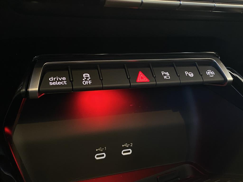 RS3 2.5 TFSI GASOLINA SEDAN QUATTRO S-TRONIC13