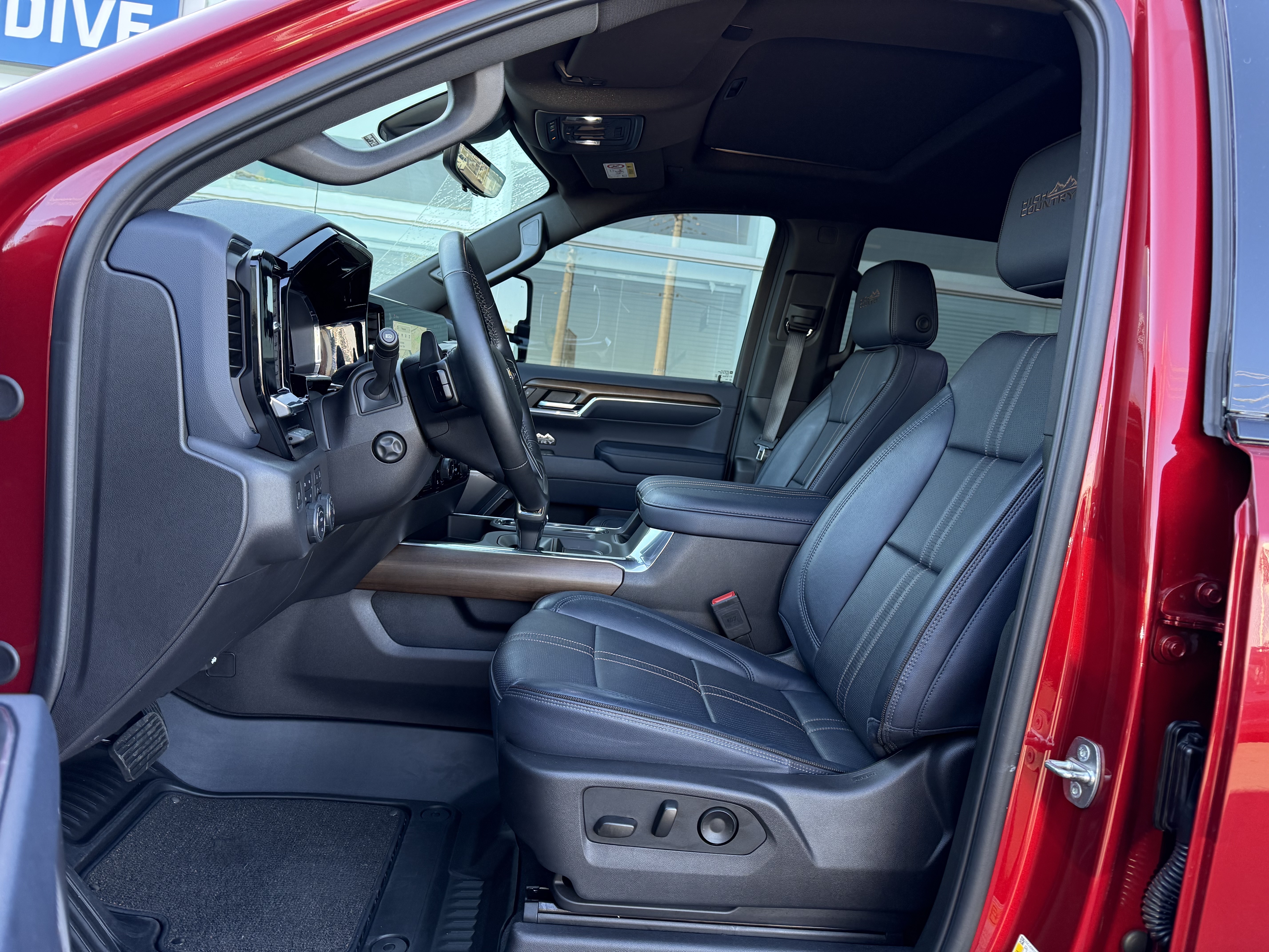 SILVERADO 5.3 V8 GASOLINA 1500 HIGH COUNTRY 4X4 AUTOMÁTICO7