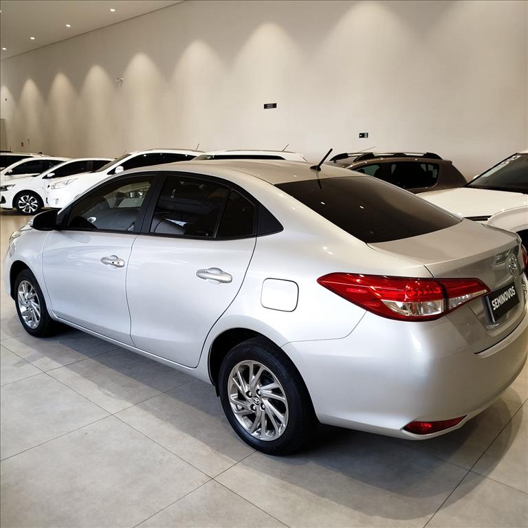 YARIS 1.5 16V FLEX SEDAN XS MULTIDRIVE