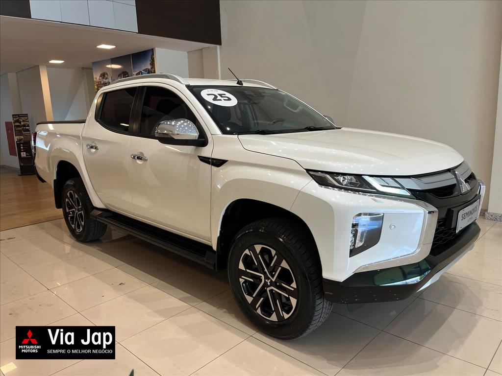 Mitsubishi-L200 TRITON-2.4 16V TURBO DIESEL SPORT HPE-S CD 4P 4X4 AUTOMÁTICO