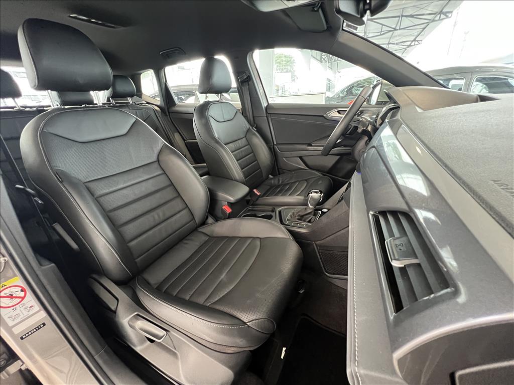 TAOS 1.4 250 TSI TOTAL FLEX HIGHLINE AUTOMÁTICO17