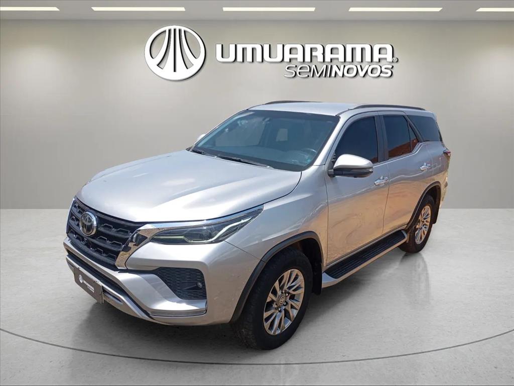 HILUX SW4 2.8 D-4D TURBO DIESEL SRX 7L 4X4 AUTOMÁTICO2