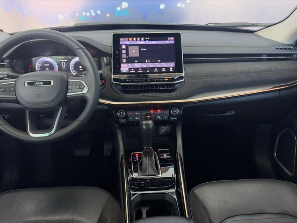 COMMANDER 1.3 T270 TURBO FLEX LIMITED AT611