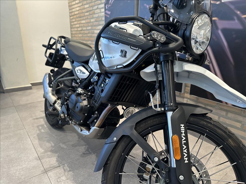 Royal Enfield-HIMALAYAN-450 KAMET WHITE