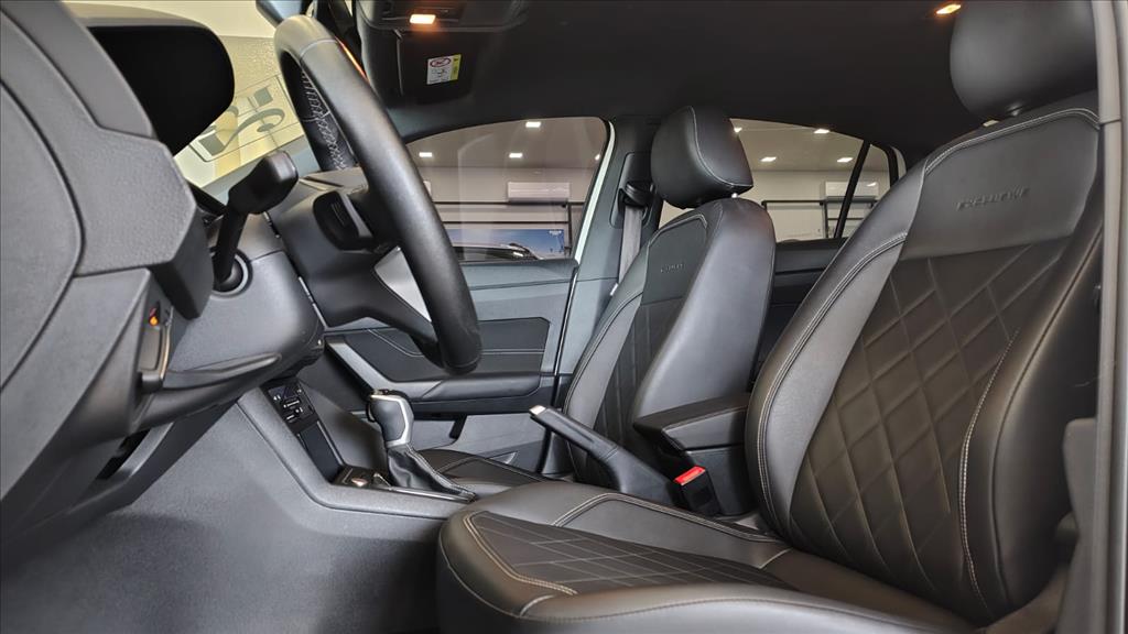 VIRTUS 1.4 250 TSI EXCLUSIVE AUTOMÁTICO12