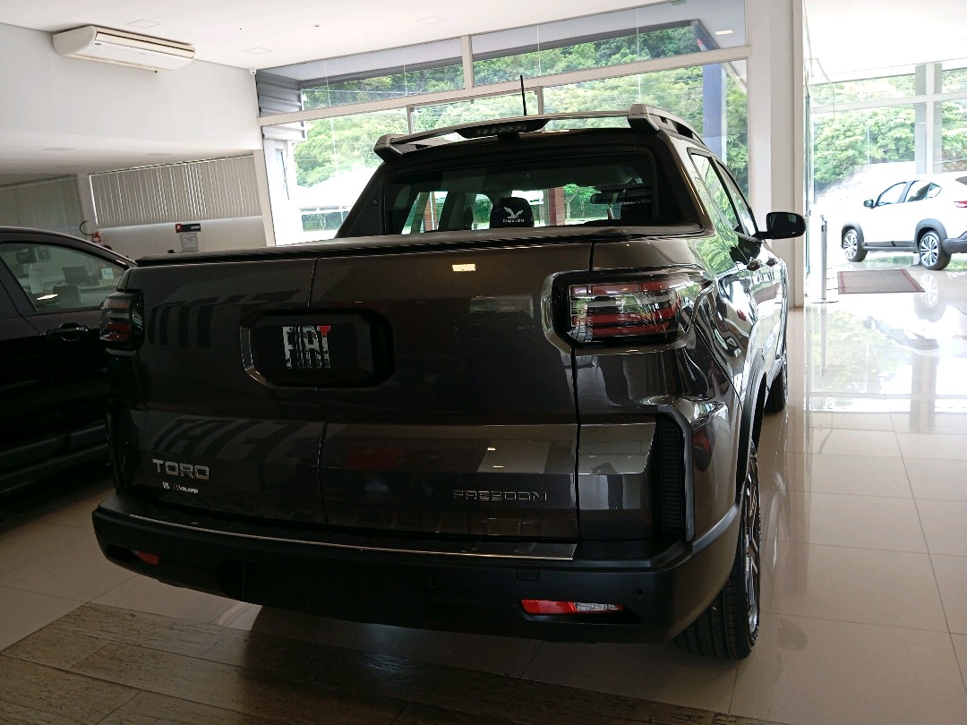 TORO 1.3 TURBO 270 FLEX FREEDOM AT62