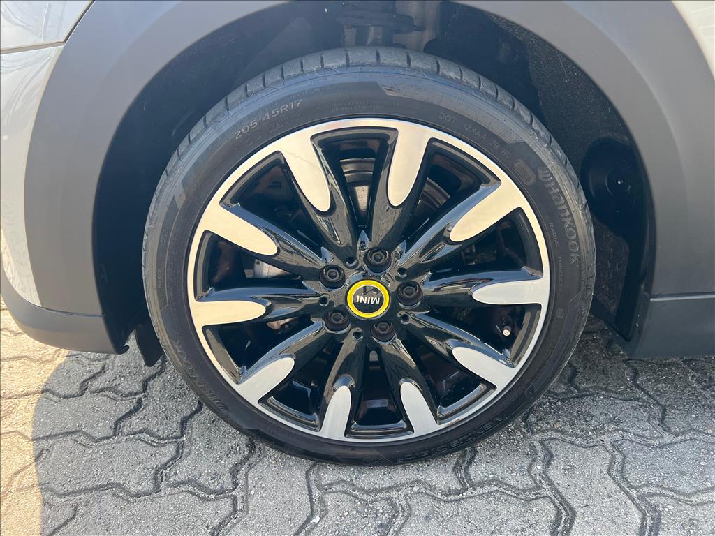 COOPER SE EXCLUSIVE 2P ELÉTRICO6