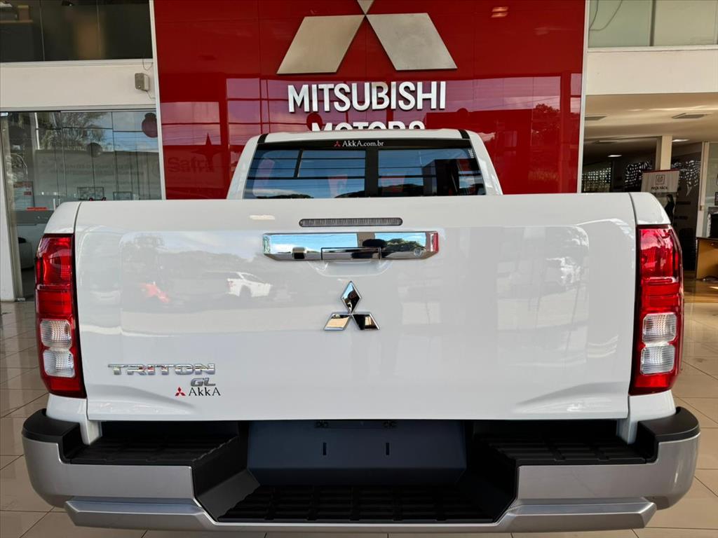 Mitsubishi-TRITON-2.4 BITURBO DIESEL CD GL AUTOMÁTICO