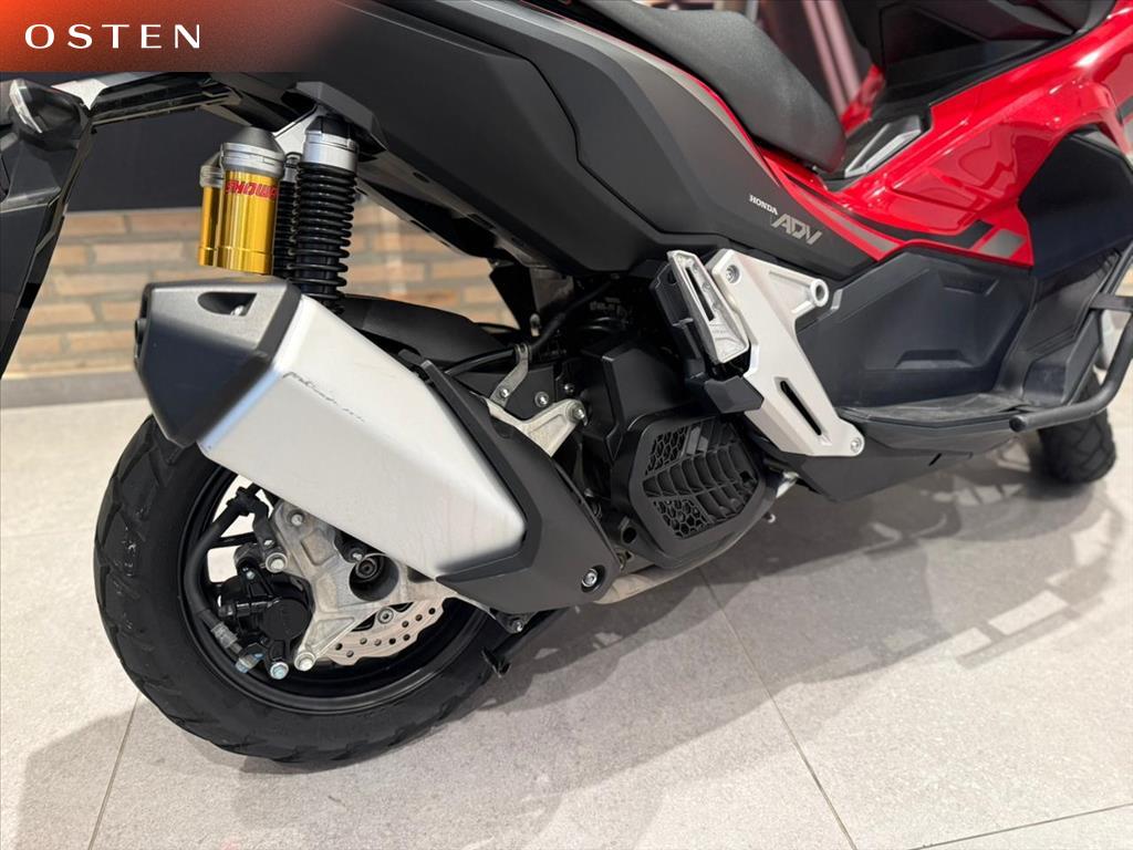HONDA-ADV-ADV