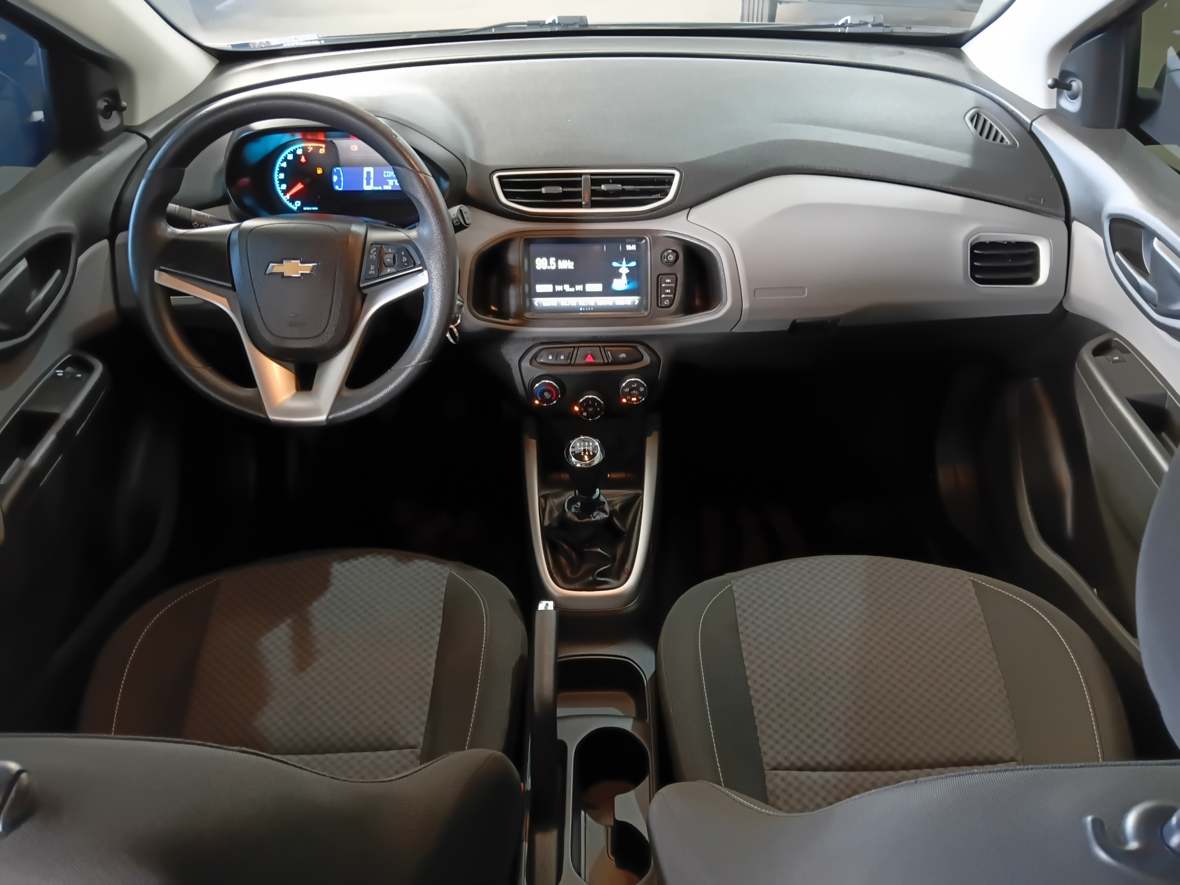 GM - Chevrolet-ONIX-1.4 MPFI LT 8V FLEX 4P MANUAL