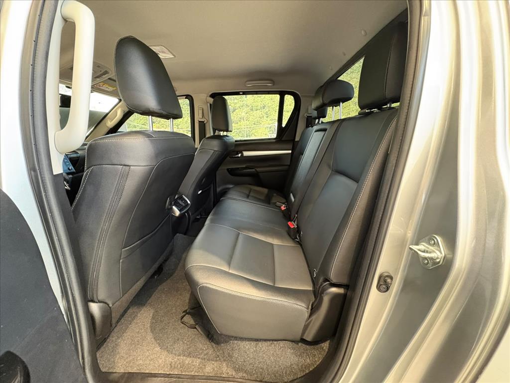HILUX 2.8 D-4D TURBO DIESEL CD SRV 4X4 AUTOMÁTICO7