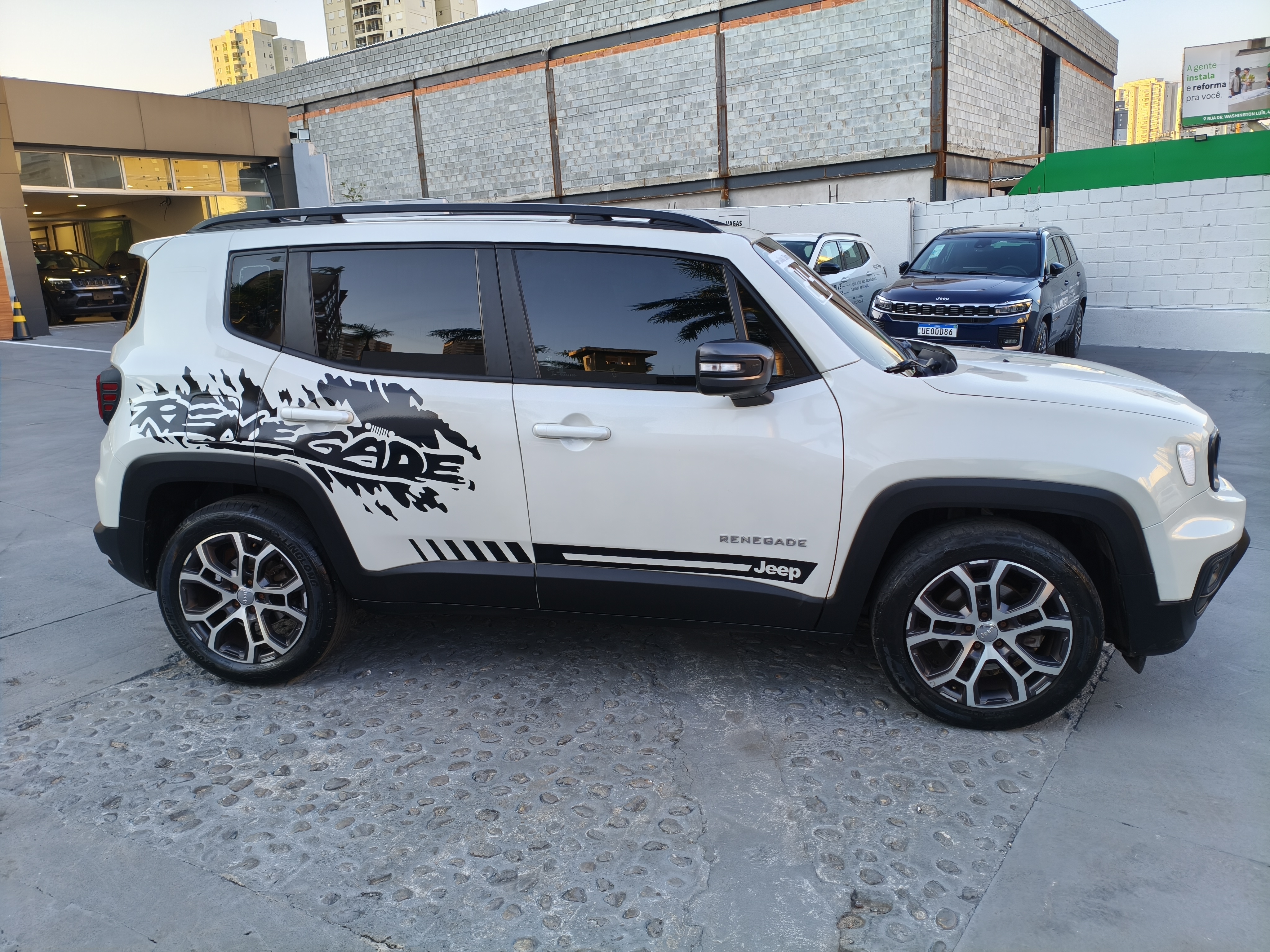 RENEGADE 1.3 T270 TURBO FLEX LONGITUDE AT63