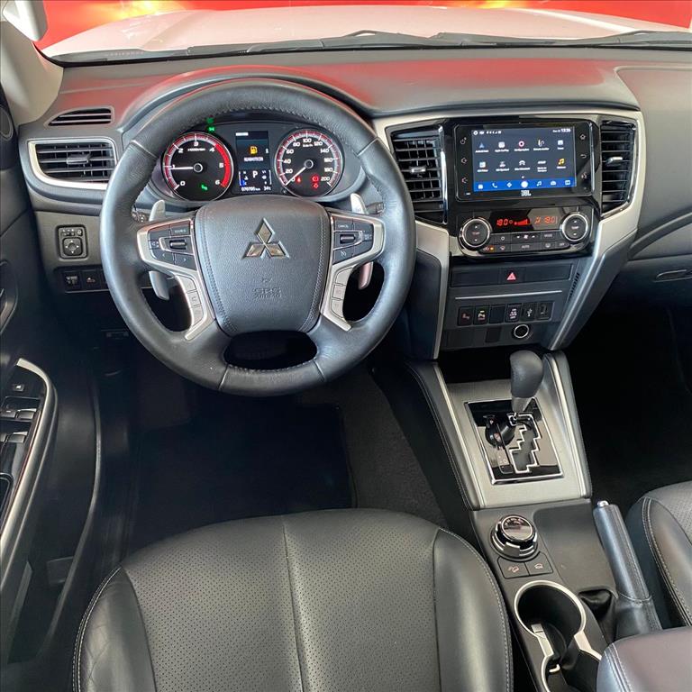 Mitsubishi-L200 TRITON-2.4 16V TURBO DIESEL SPORT HPE-S CD 4P 4X4 AUTOMÁTICO