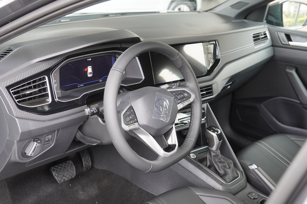 NIVUS 1.0 200 TSI TOTAL FLEX HIGHLINE AUTOMÁTICO10